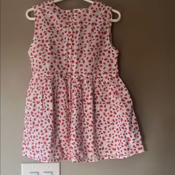 Strawberry Print White Fabric - Picture 2 of 5